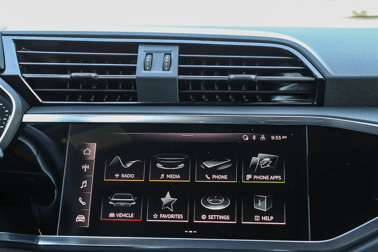 Used 2025 Audi Q3 2.0T Premium w/ Convenience Package image 19