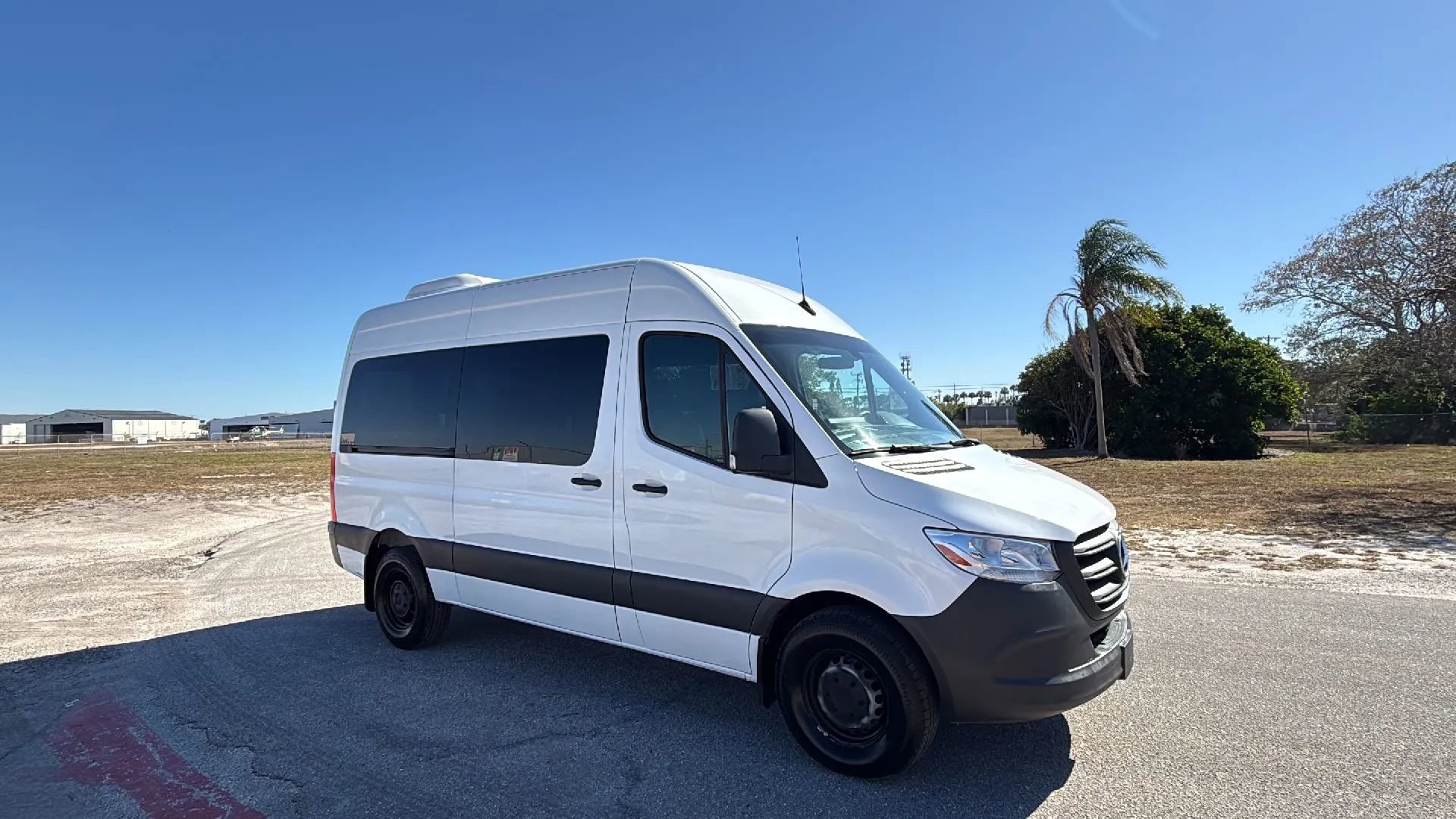 Used 2021 Mercedes-Benz Sprinter 2500 image 7