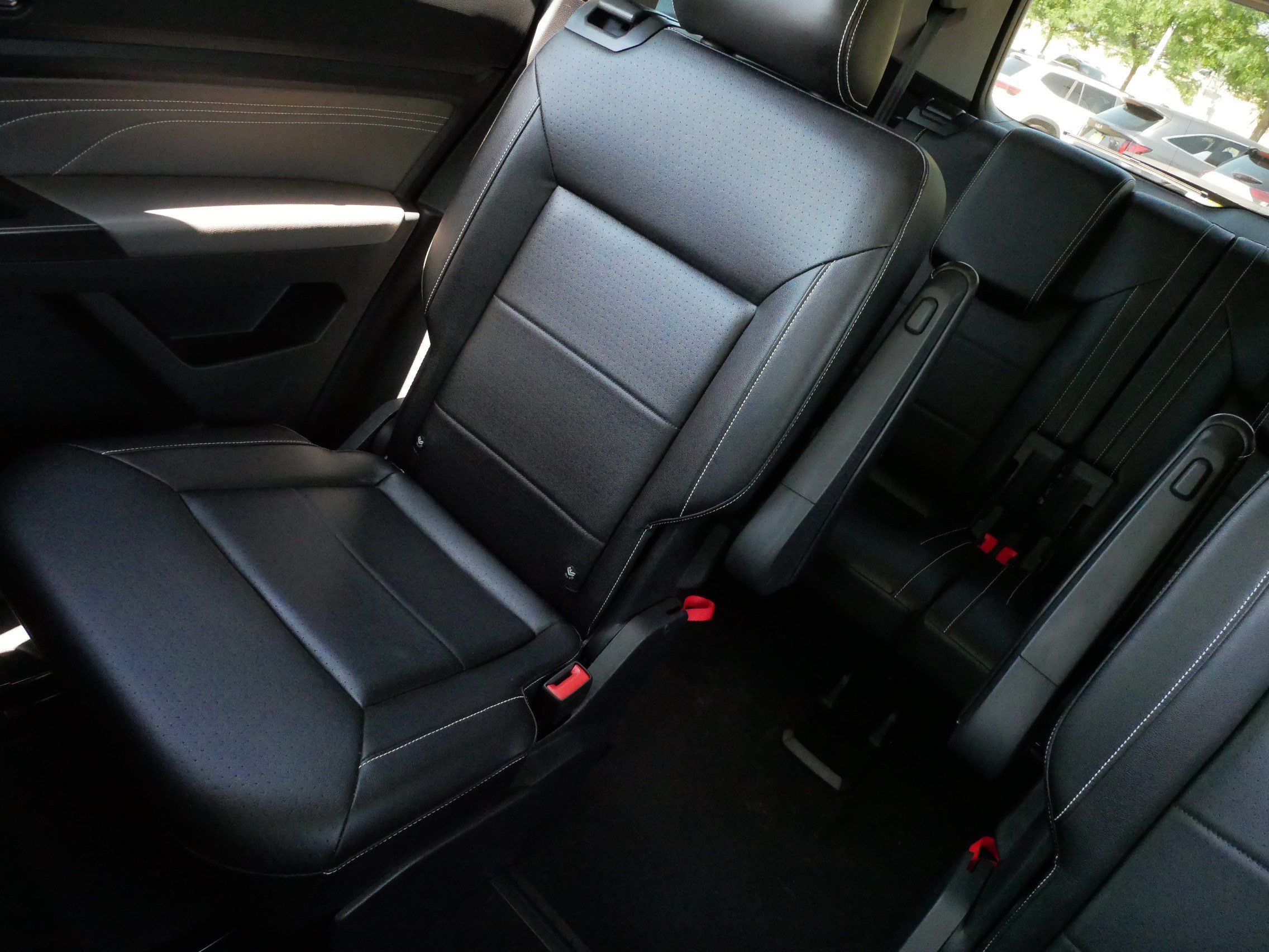 Certified 2023 Volkswagen Atlas SEL AWD/4WD image 12