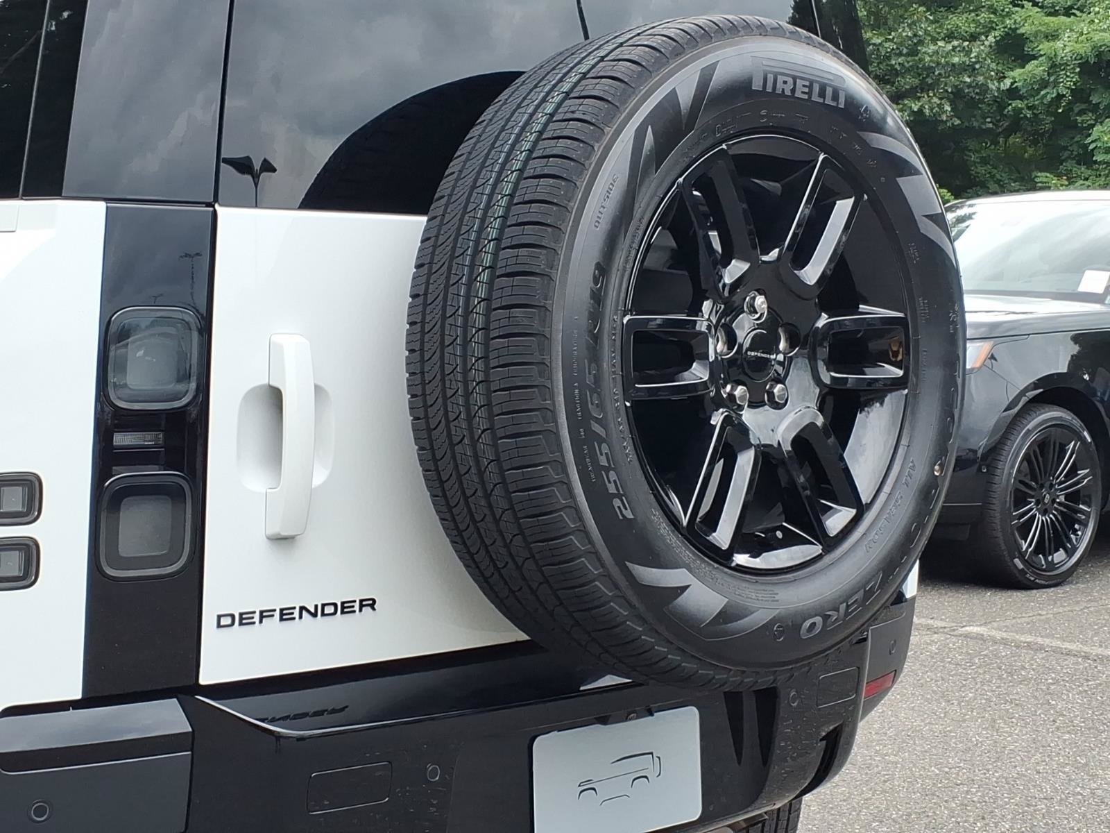 New 2026 Land Rover Defender 110 S AWD/4WD image 18