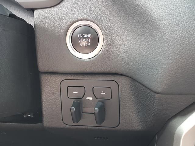 Used 2024 Toyota Tundra Limited image 18