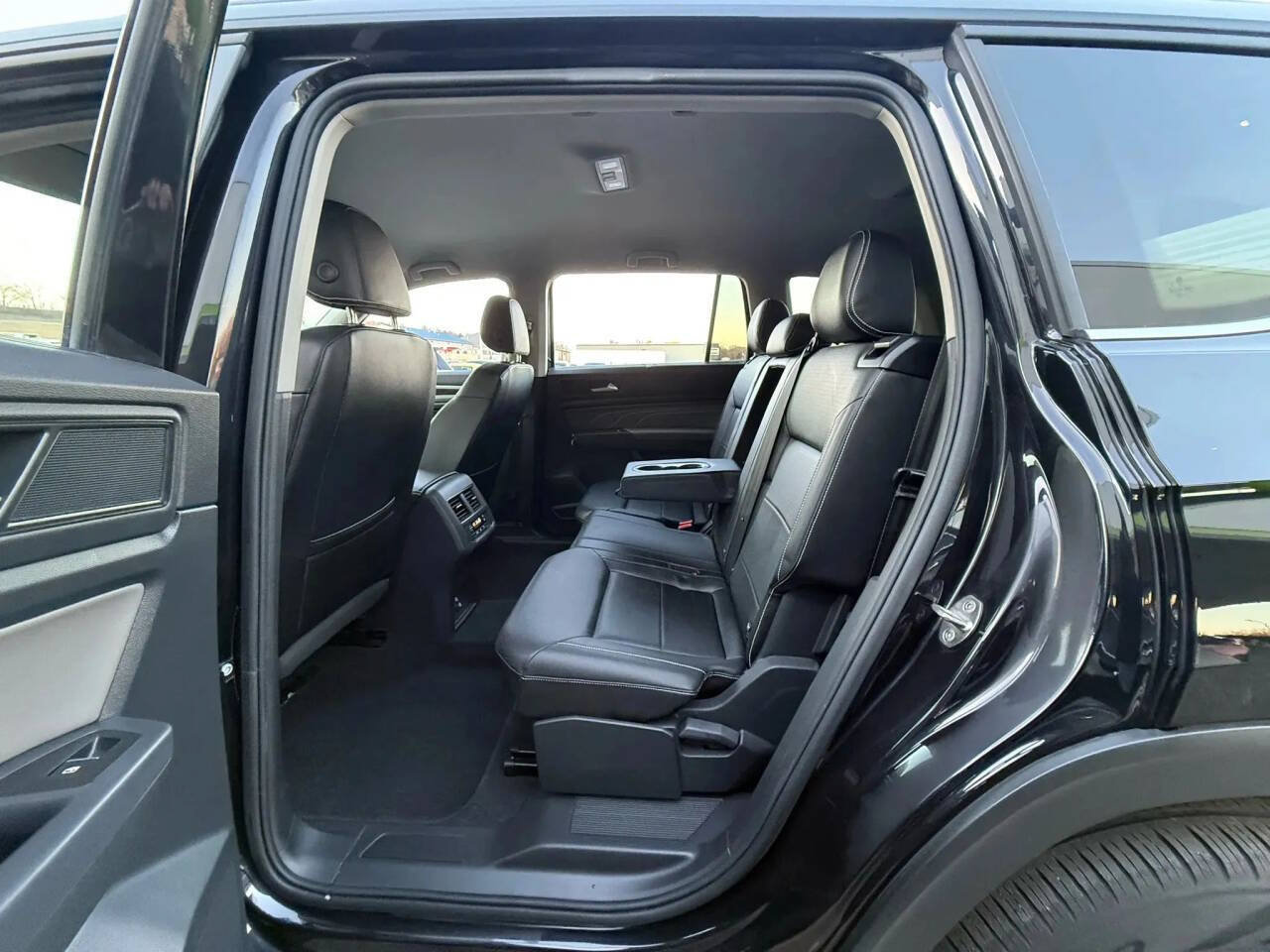 Used 2021 Volkswagen Atlas SE AWD/4WD image 7