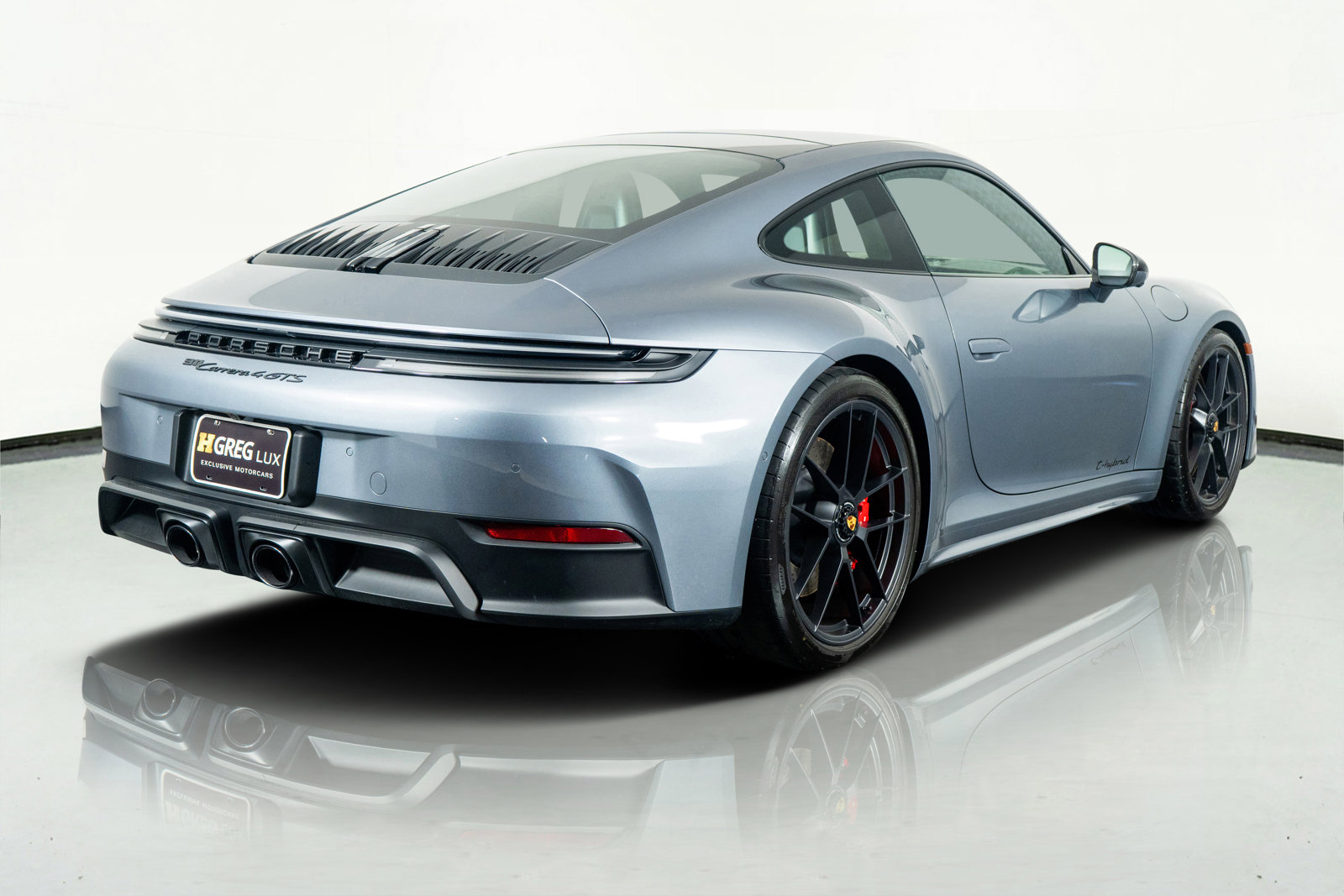 Used 2025 Porsche 911 Carrera 4 GTS image 28