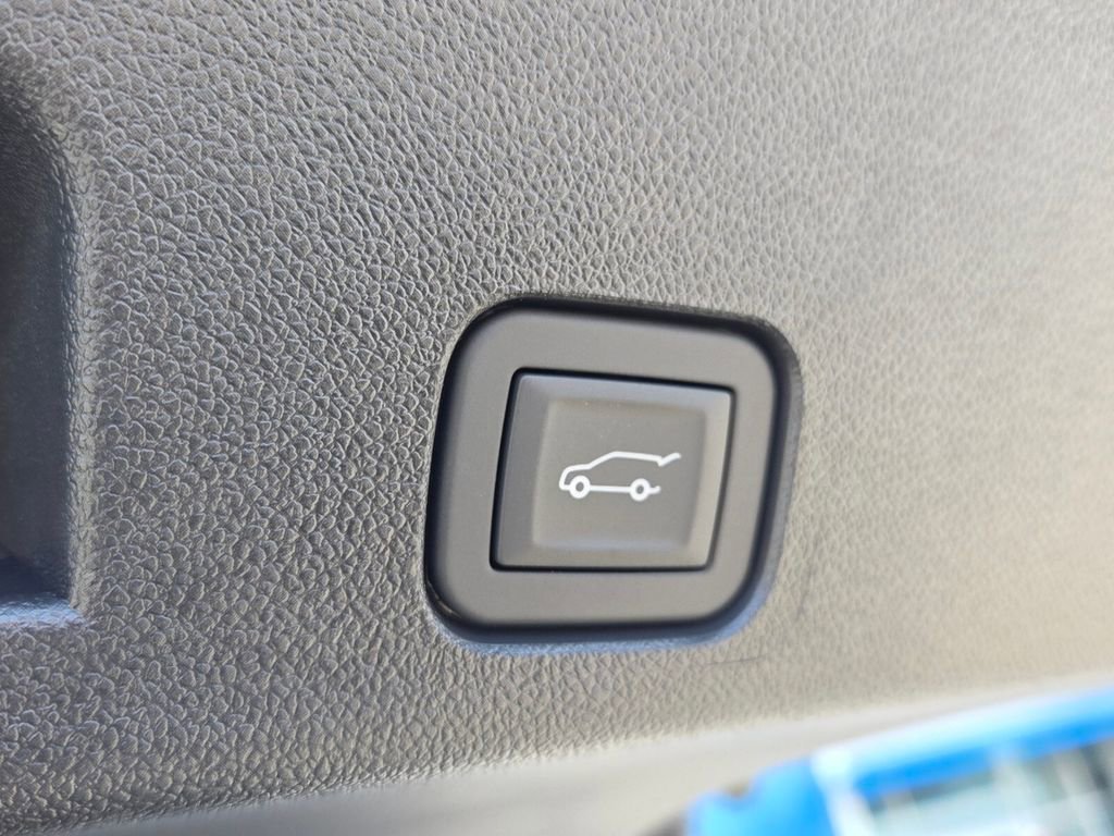 New 2026 GMC Acadia Elevation w/ Super Cruise Package image 12