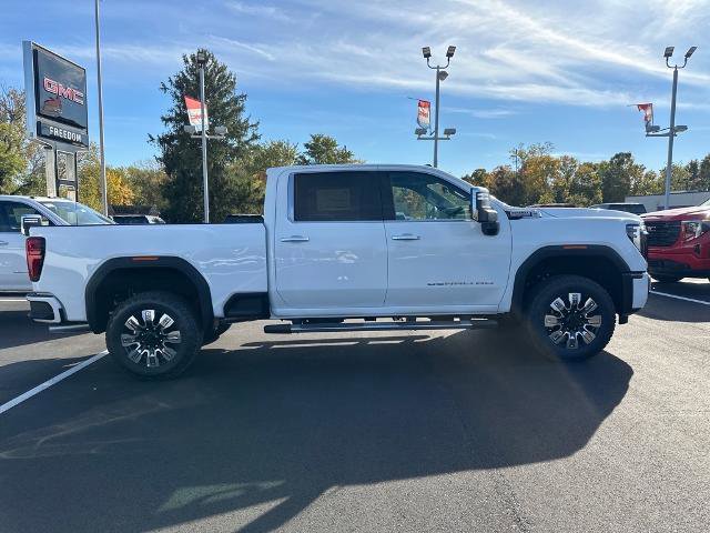 New 2026 GMC Sierra 3500 Denali w/ Denali Reserve Package image 3