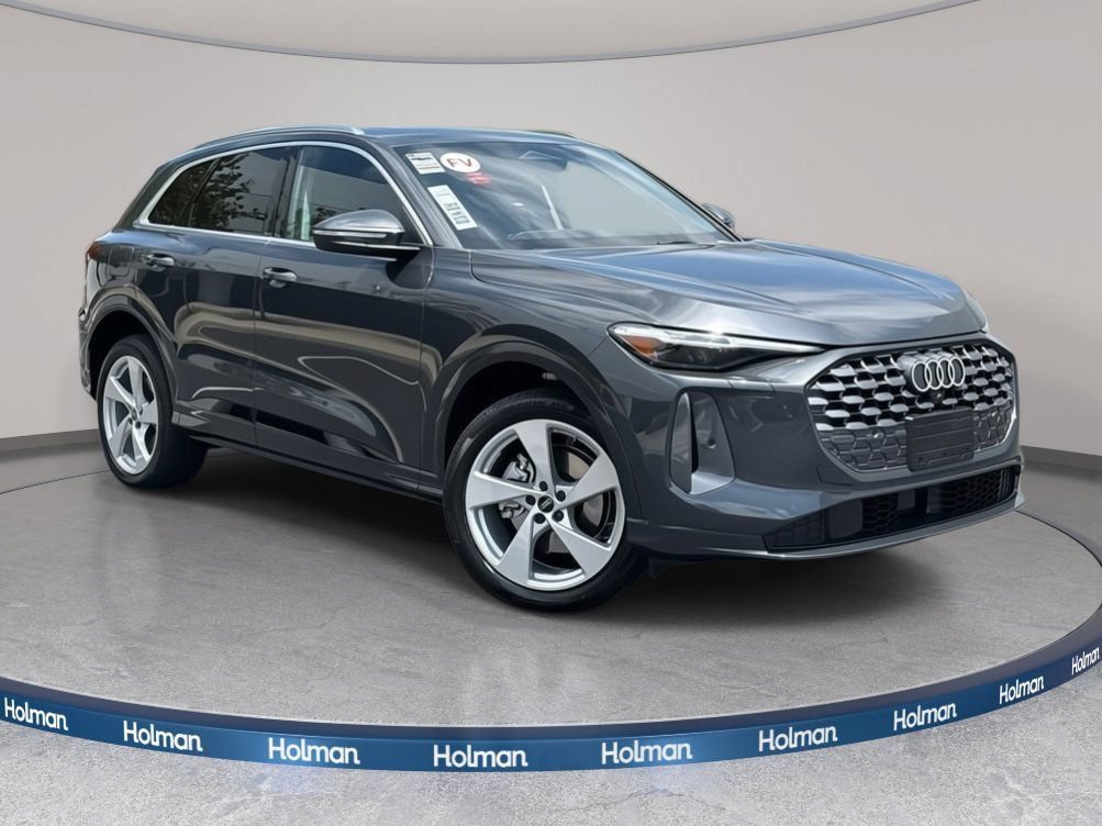 Used 2025 Audi Q5 Premium Plus w/ Premium Plus AWD/4WD image 5