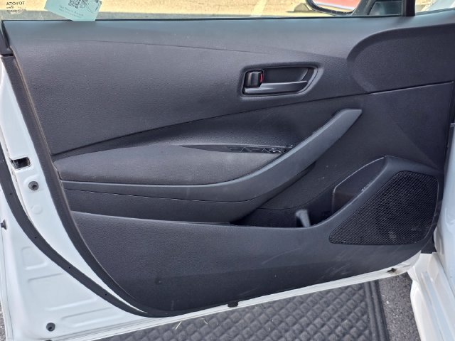 Used 2024 Toyota Corolla LE FWD image 15