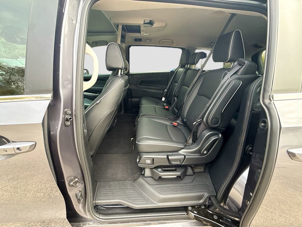 Used 2025 Honda Odyssey Touring image 25