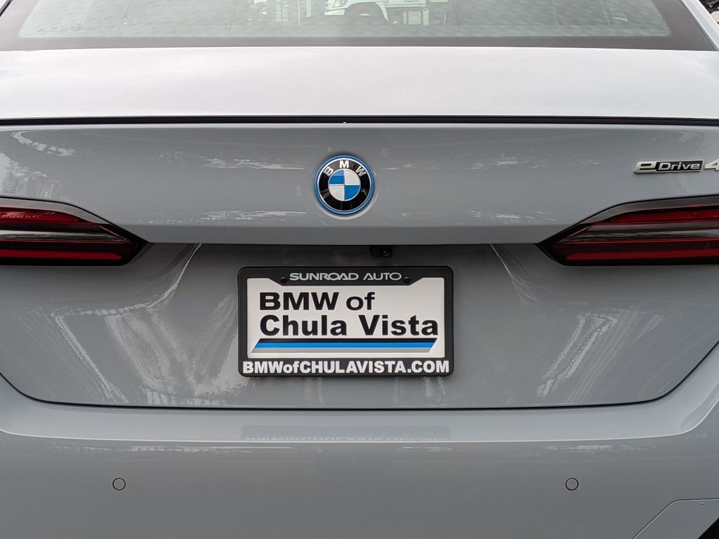 New 2027 BMW i5 eDrive40 w/ M Sport Package RWD image 37