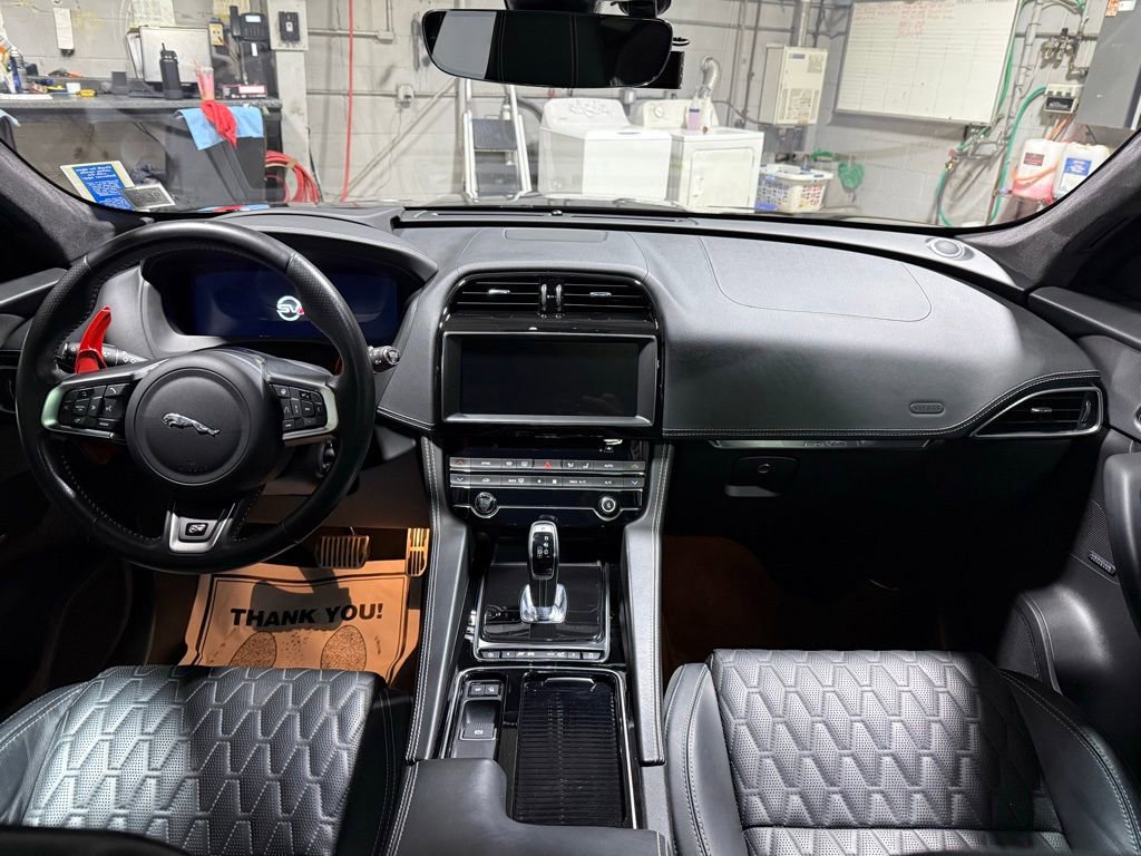 Used 2020 Jaguar F-PACE SVR AWD/4WD image 6