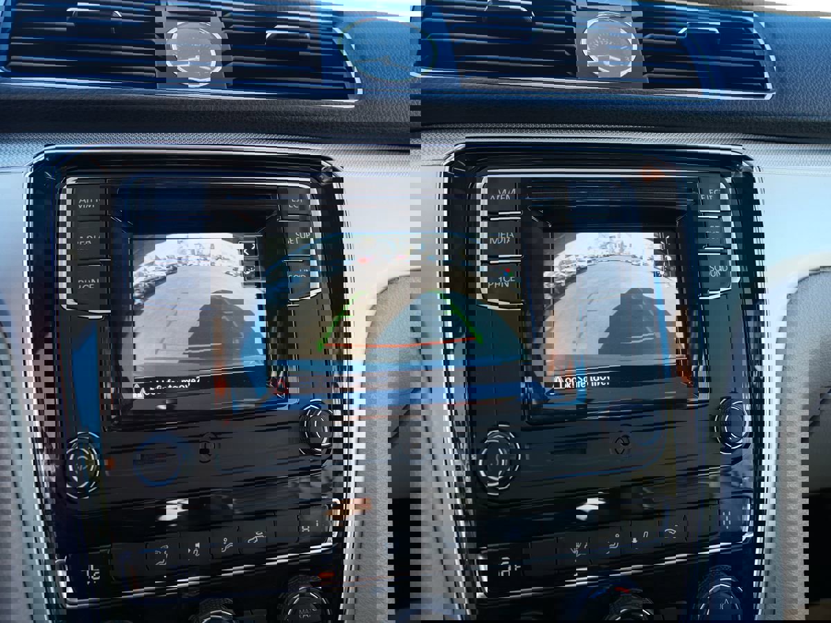 Used 2016 Volkswagen Passat 1.8T S image 13