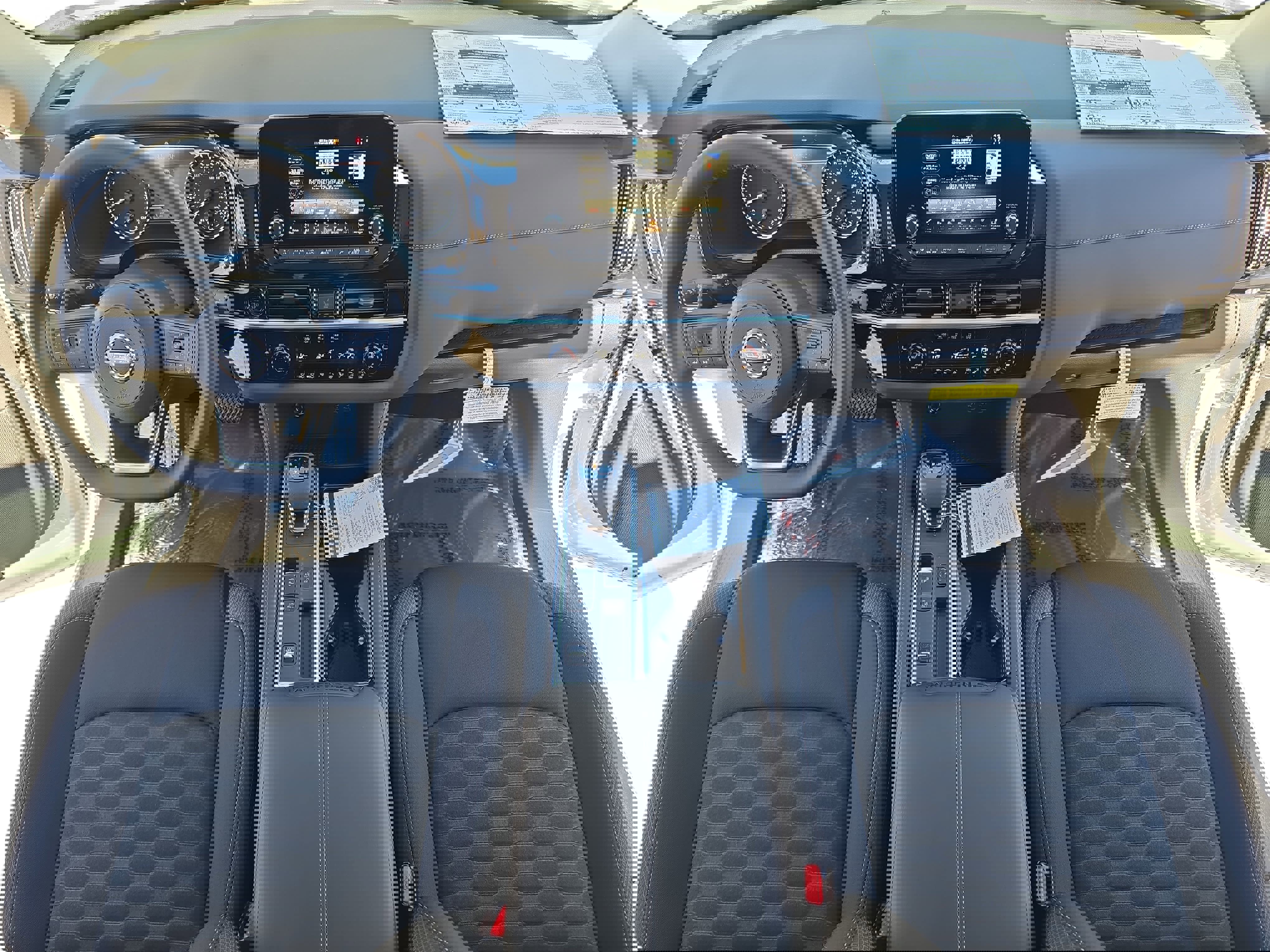 New 2025 Nissan Pathfinder SV w/ Black Appearance Package image 9