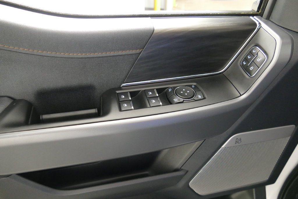 Used 2025 Ford F150 Lariat w/ Equipment Group 501A Mid AWD/4WD image 12