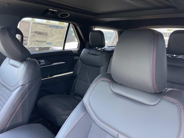 New 2026 Ford Explorer ST-Line w/ ST-Line Street Pack AWD/4WD image 19