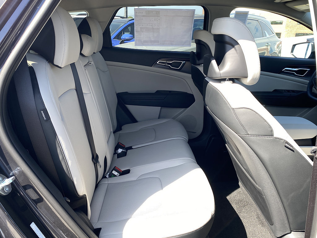 New 2026 Kia Sportage EX FWD image 19