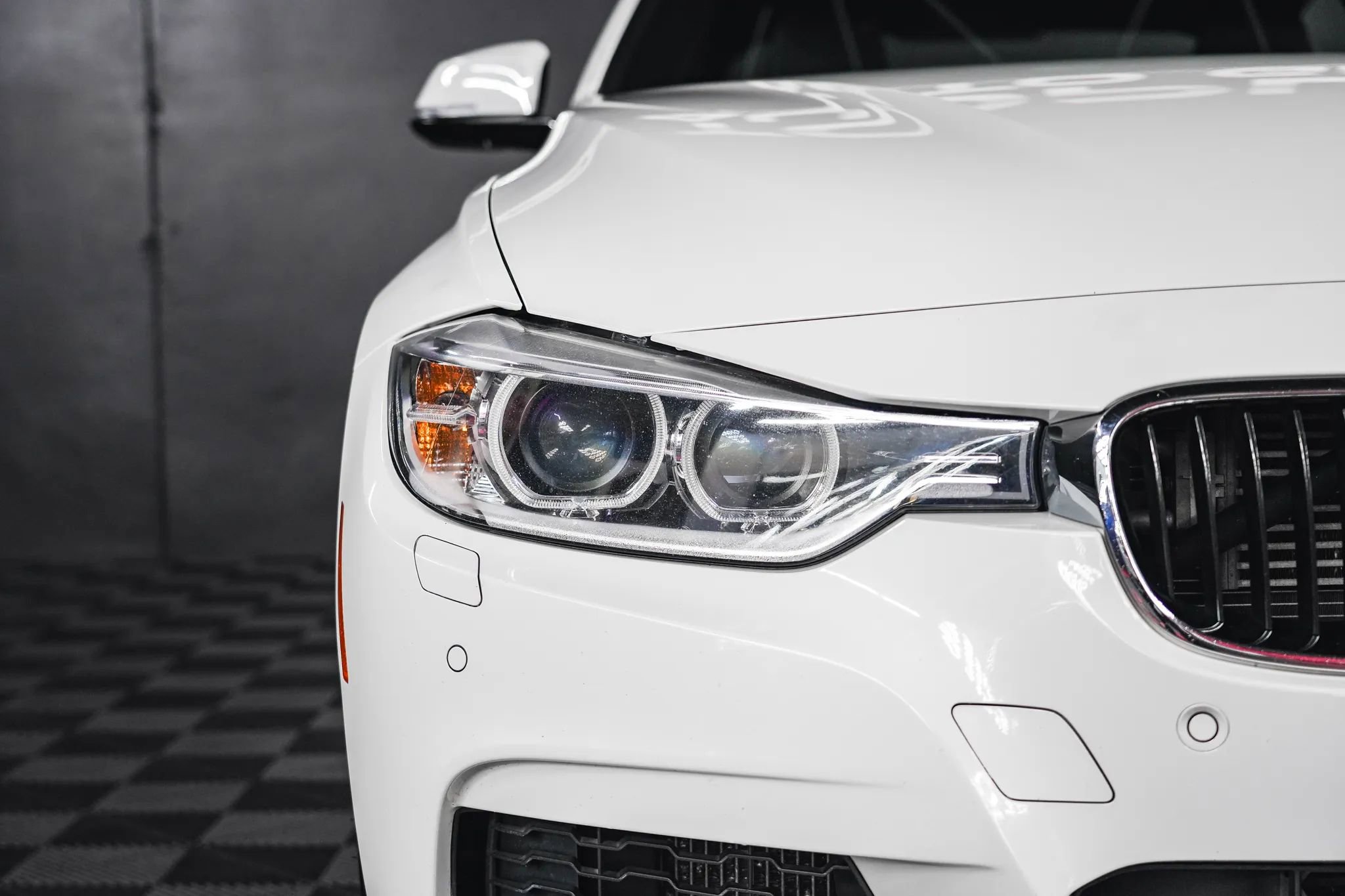 Used 2014 BMW 335i xDrive Sedan AWD/4WD image 11