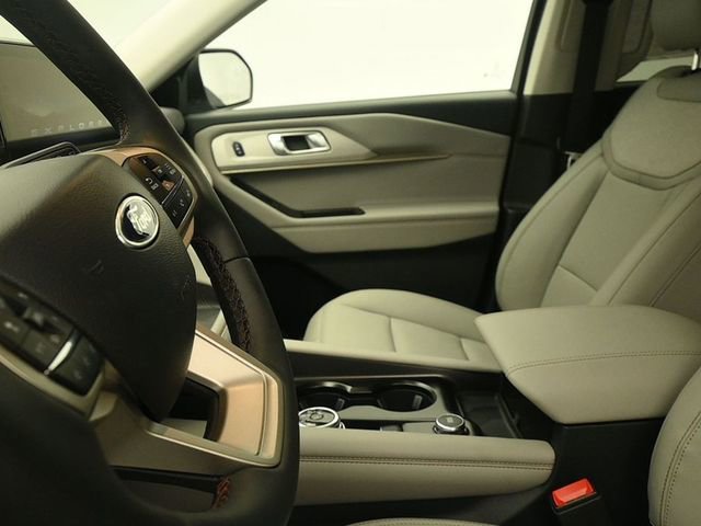 New 2026 Ford Explorer Active w/ Active Comfort Package image 19