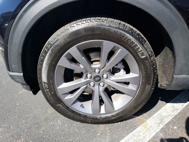 Used 2023 Ford Explorer XLT w/ Equipment Group 202A image 31