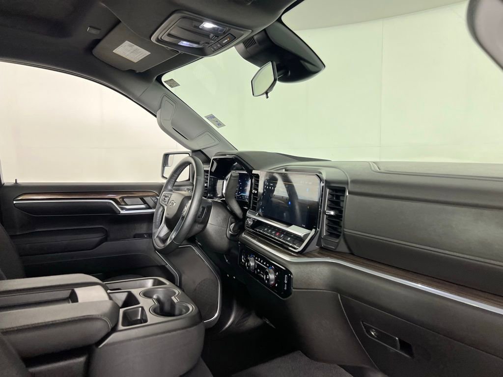 Used 2024 Chevrolet Silverado 1500 RST image 31