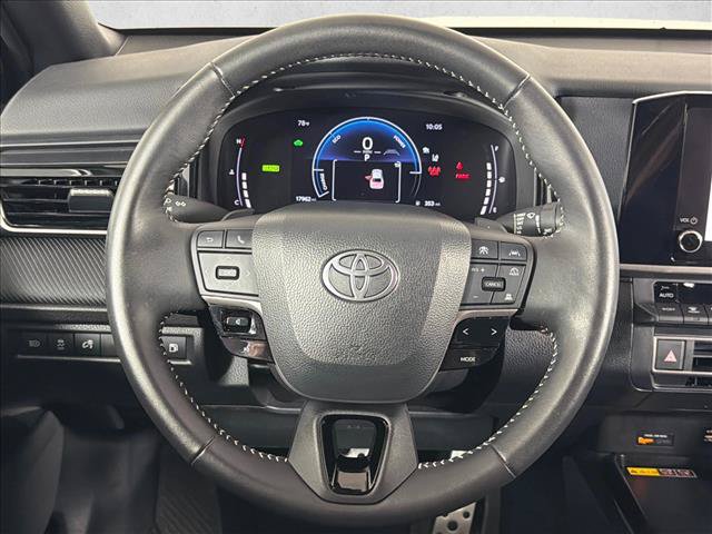 Used 2025 Toyota Camry SE FWD image 23