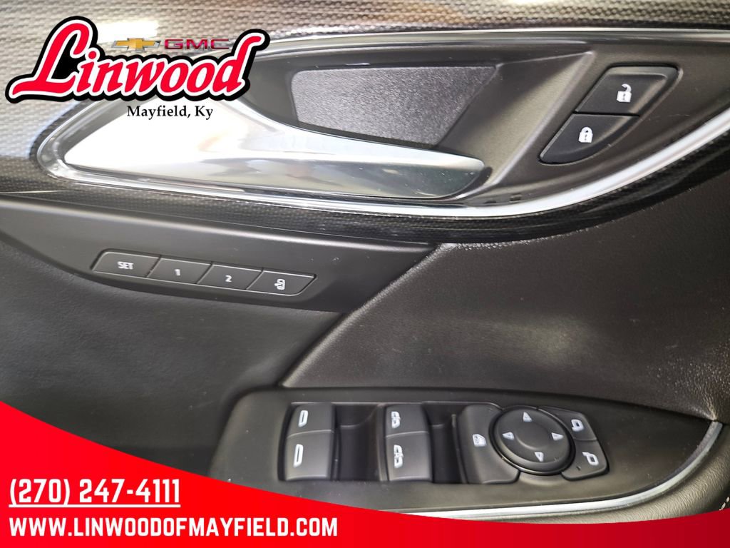 Used 2023 Buick Envision Essence w/ Sport Touring Package FWD image 17