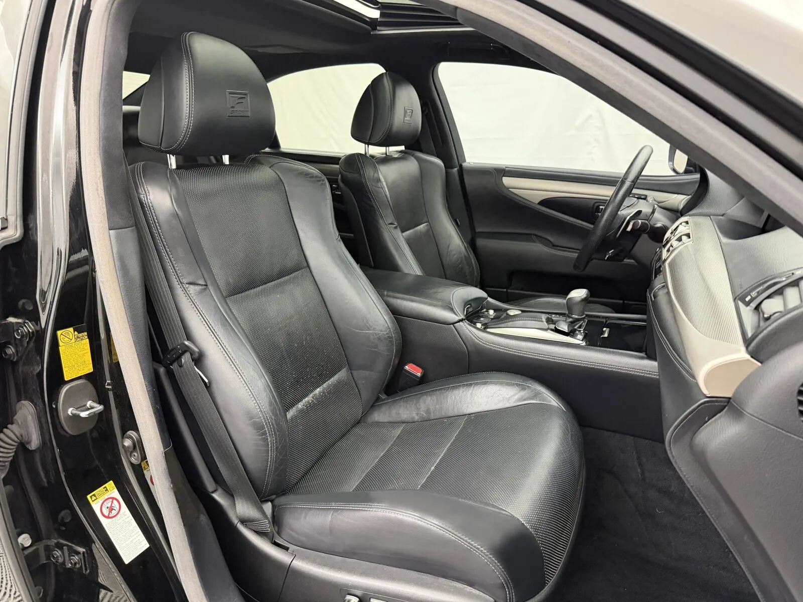 Used 2013 Lexus LS 460 AWD w/ F-Sport Pkg image 33