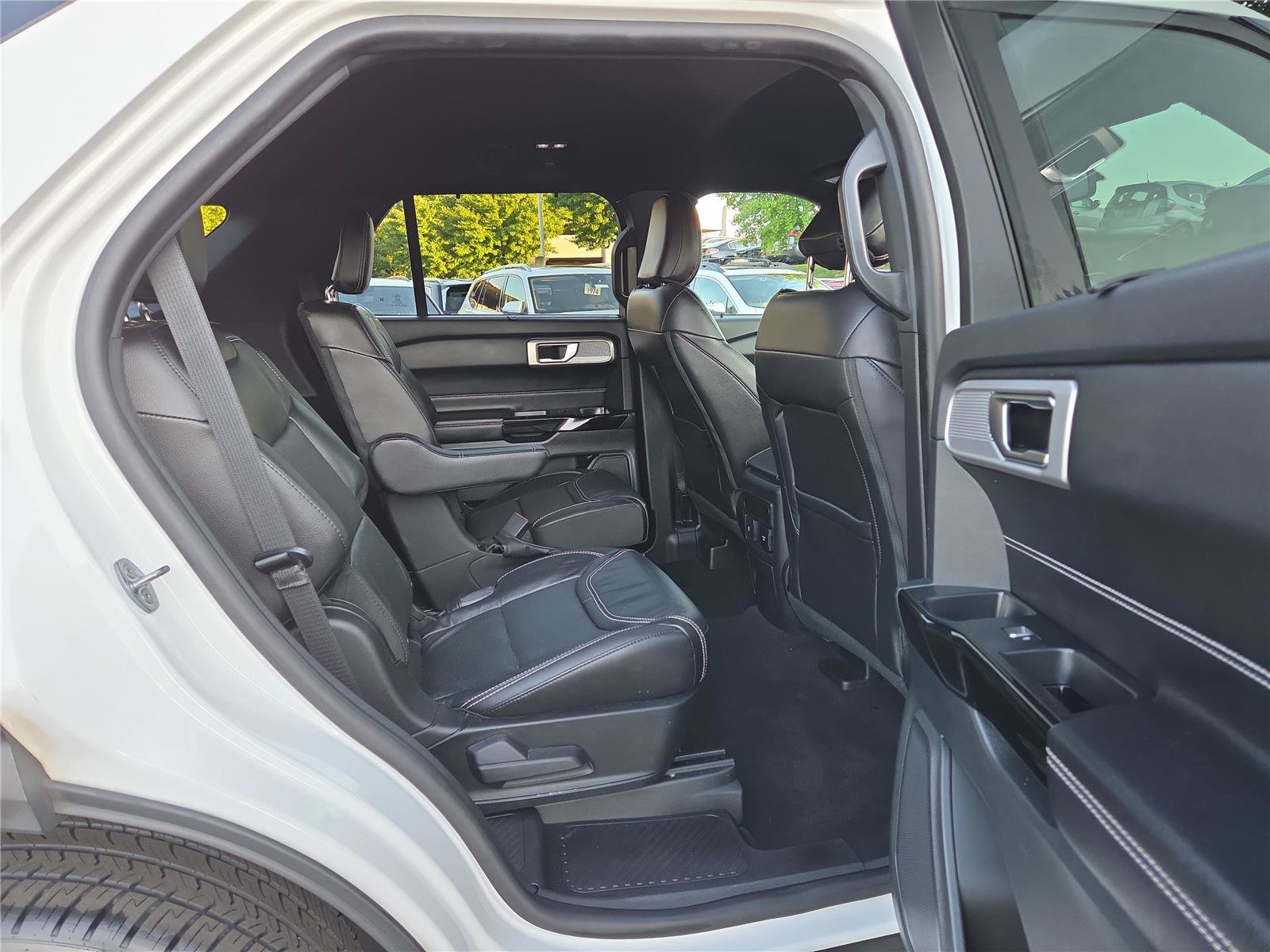 Used 2022 Ford Explorer ST w/ Equipment Group 401A AWD/4WD image 28