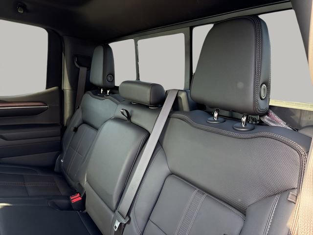 Used 2023 Chevrolet Silverado 1500 High Country w/ Technology Package image 20