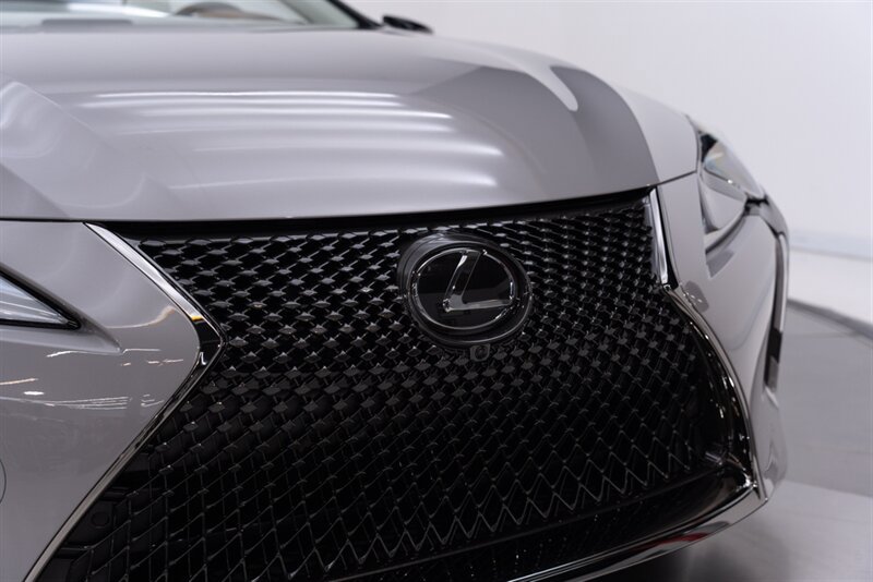 Used 2026 Lexus LC 500 Convertible w/ Inspiration Series RWD image 19