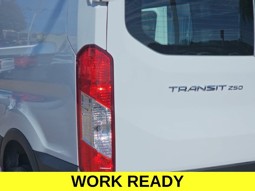 Used 2025 Ford Transit 250 Low Roof w/ Exterior Upgrade Package RWD image 39