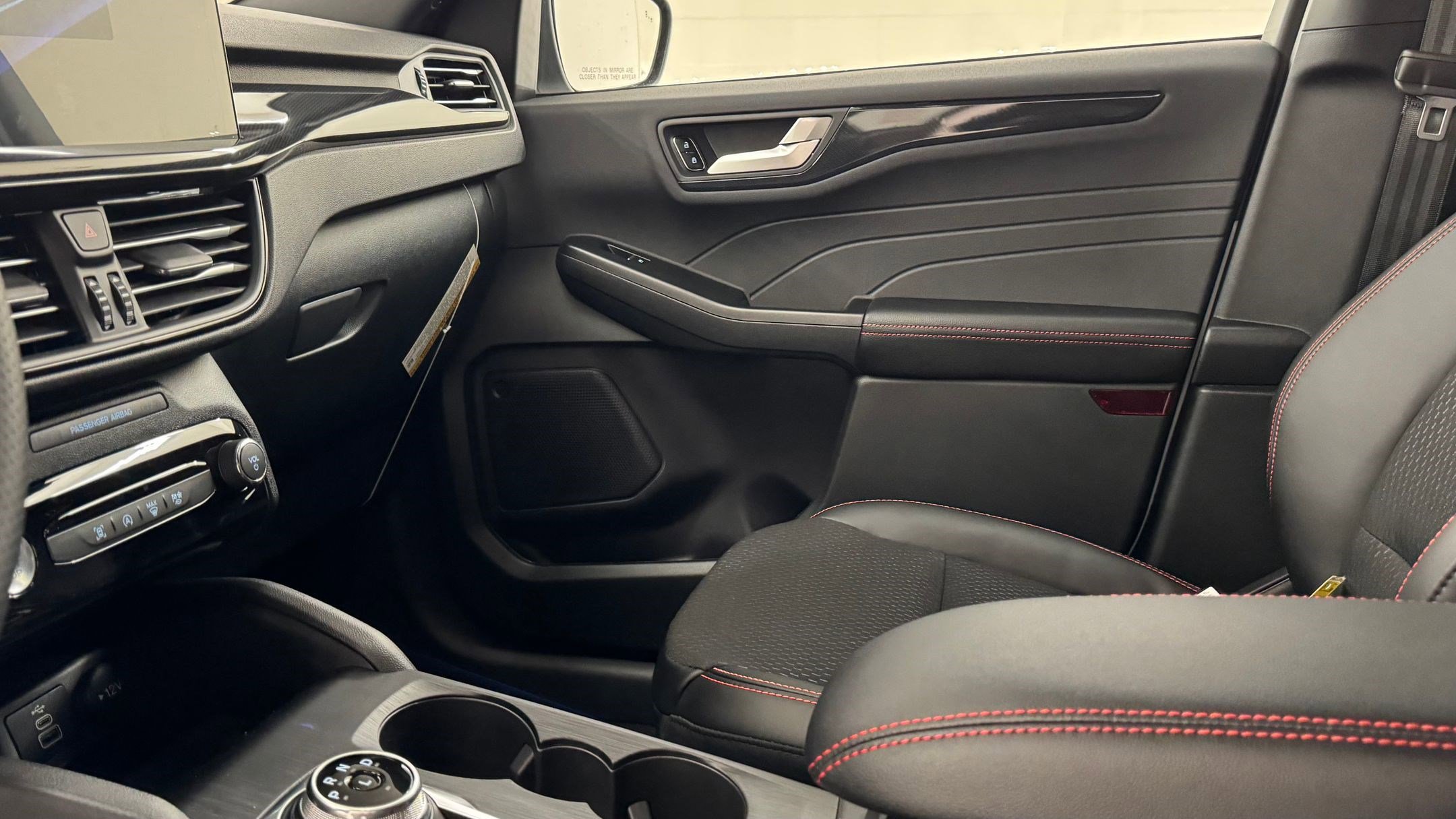 New 2026 Ford Escape ST-Line w/ Tech Pack #1 FWD image 26