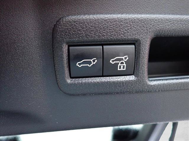 Used 2023 Subaru Solterra AWD image 9