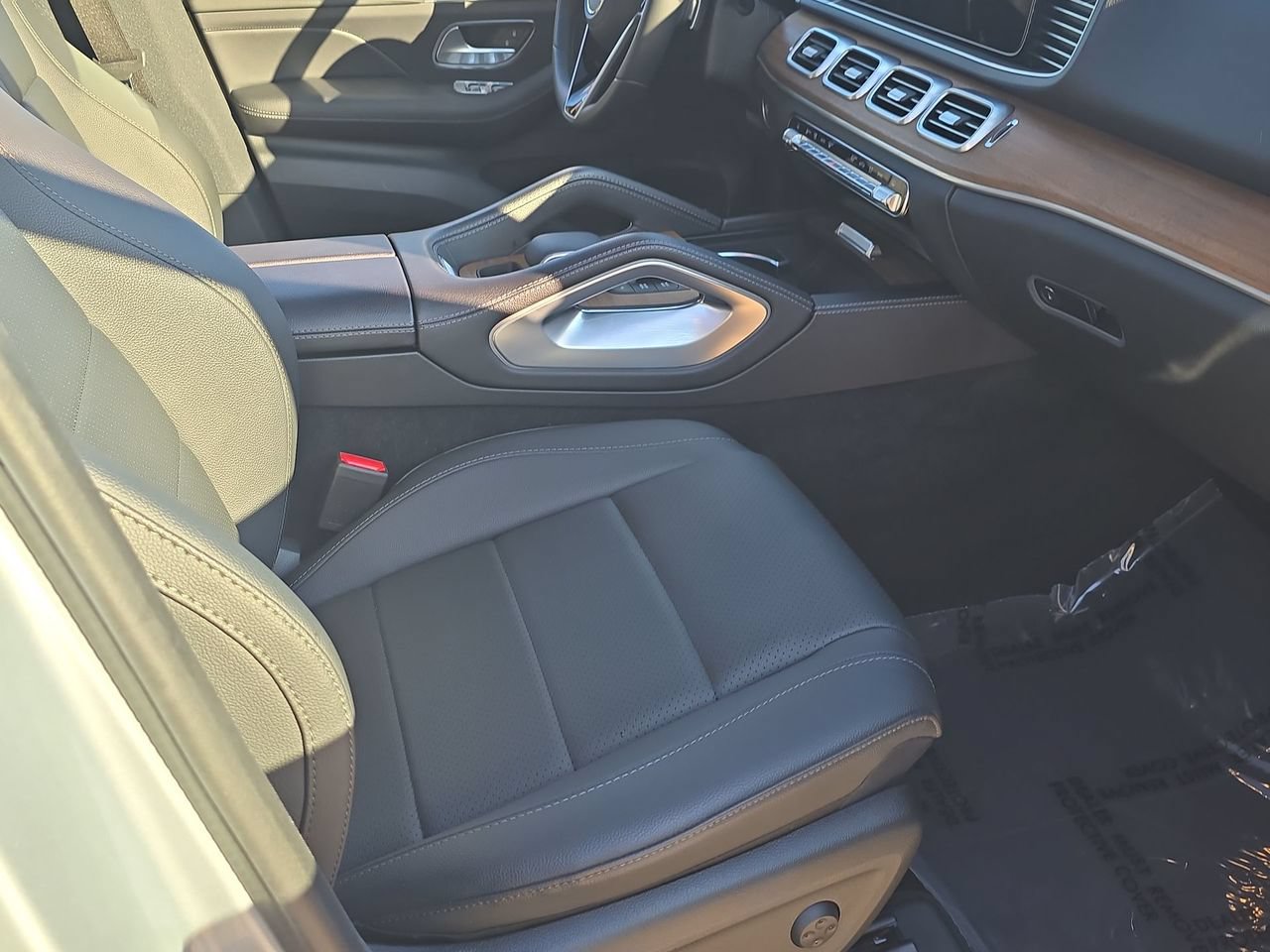 Used 2025 Mercedes-Benz GLE 350 4MATIC image 29