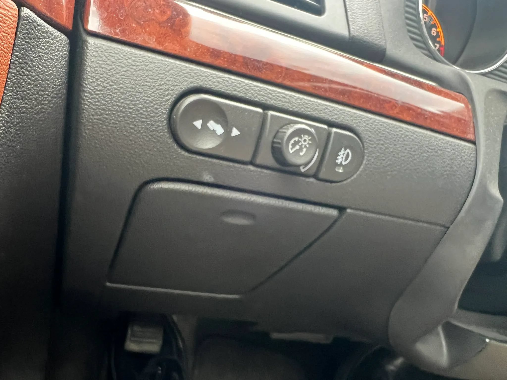 Used 2007 Saturn Aura XR w/ Premium Trim Pkg FWD image 35