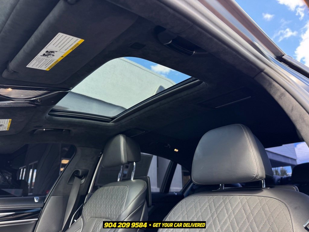 Used 2018 BMW M760i xDrive AWD/4WD image 25