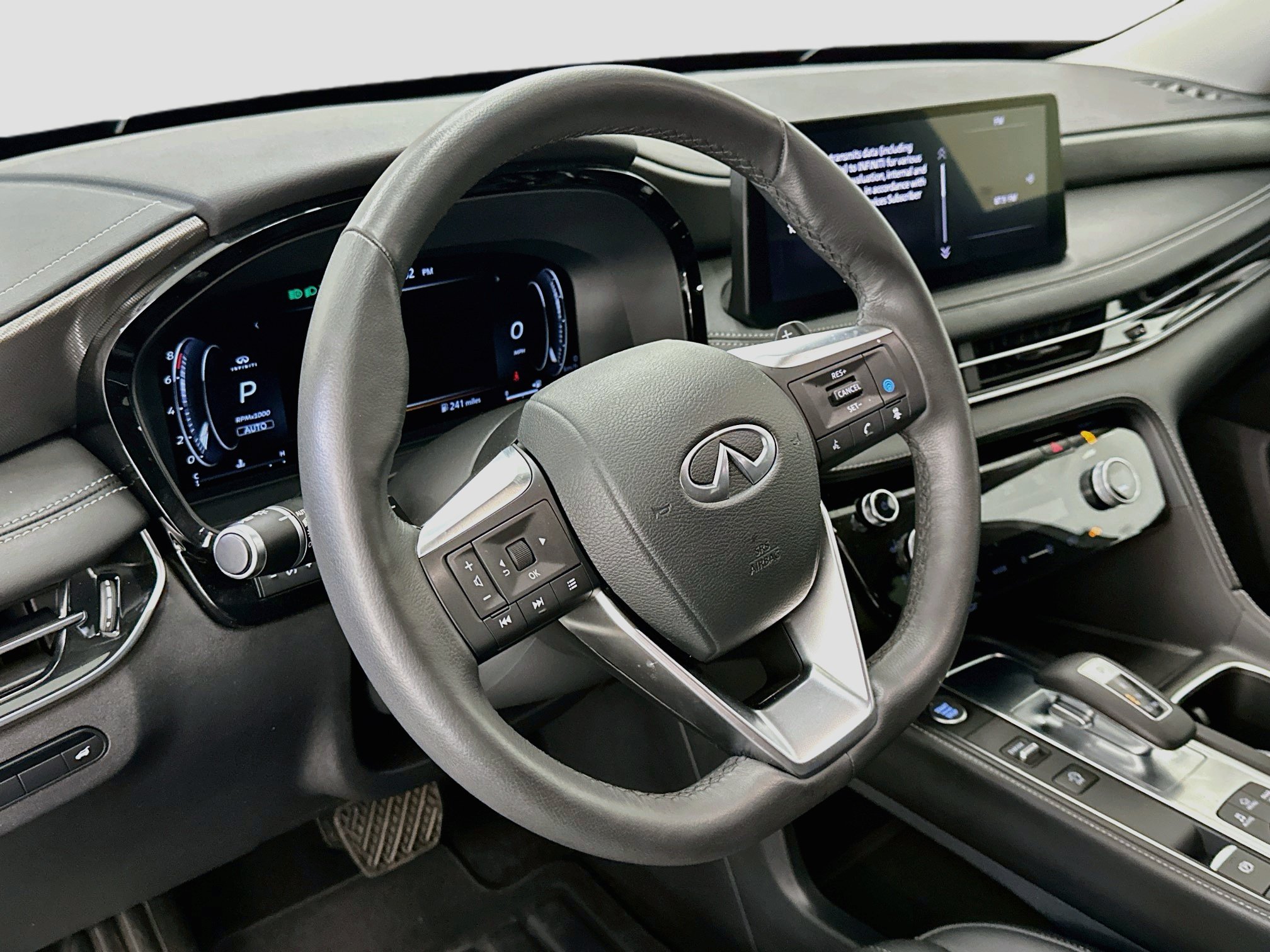 Used 2023 INFINITI QX60 Luxe AWD/4WD image 18