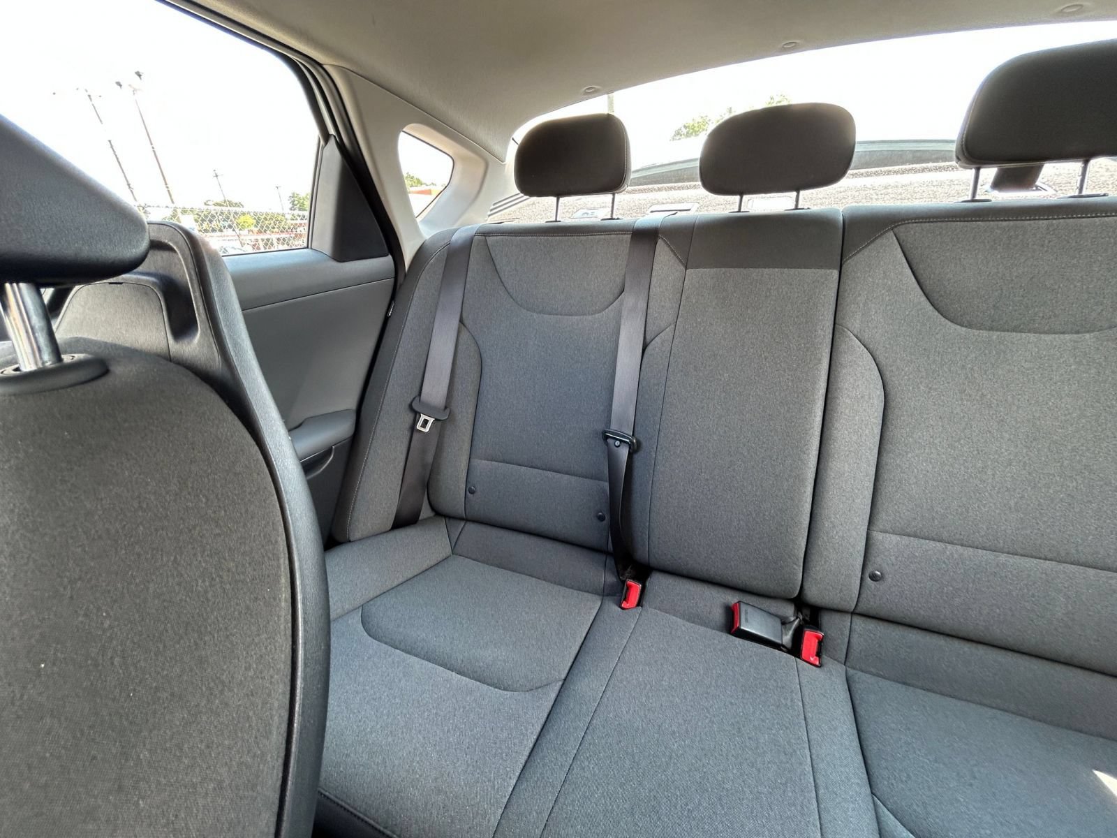 Used 2025 Kia K4 FWD image 38