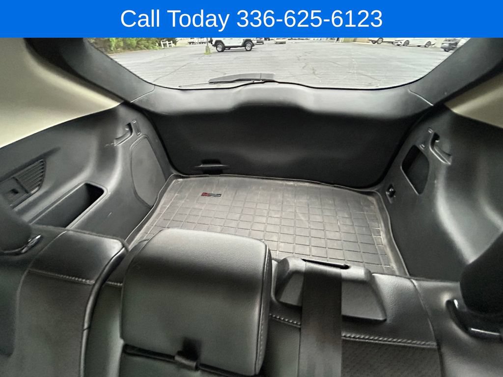 Used 2018 Ford Edge Sport w/ Equipment Group 401A AWD/4WD image 17