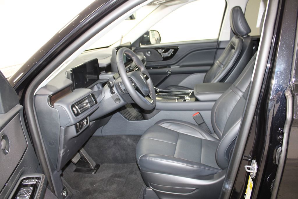 New 2025 Lincoln Aviator Reserve w/ Jet Appearance Package image 23