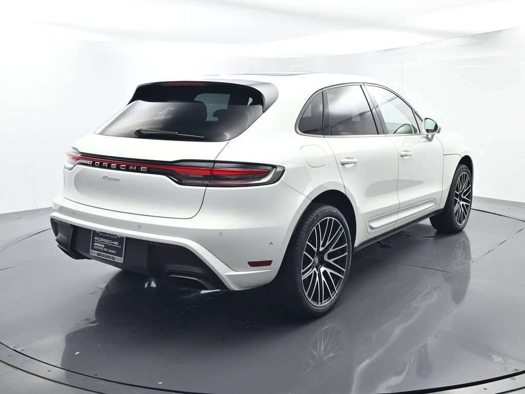 Certified 2024 Porsche Macan AWD/4WD image 14