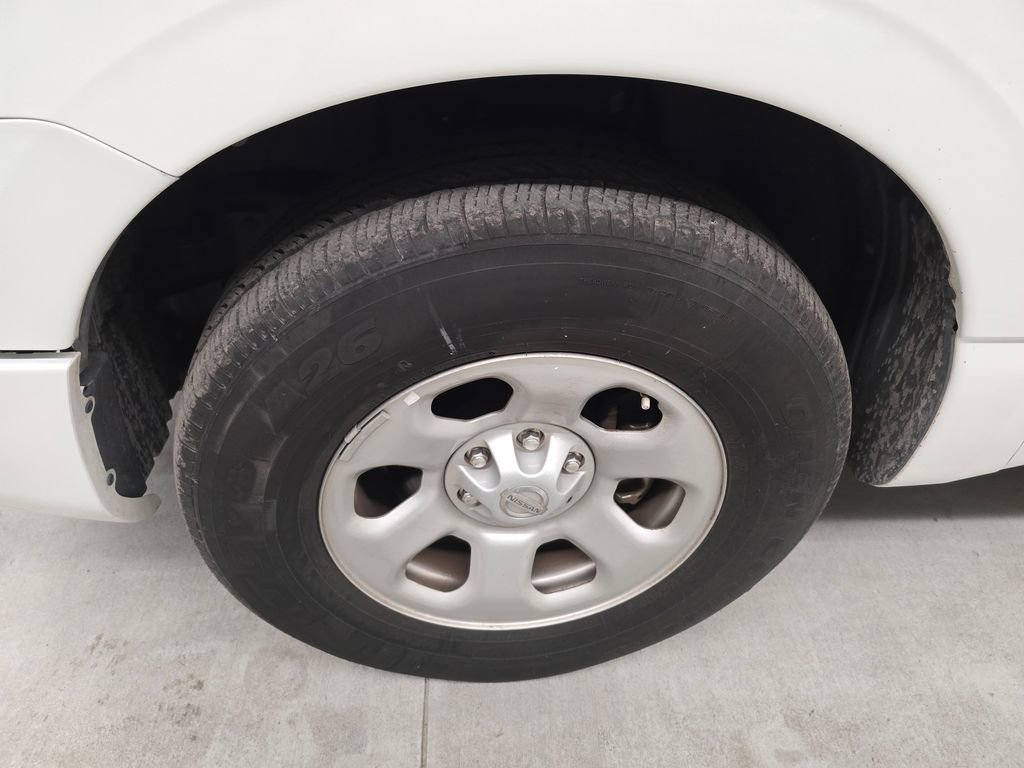 Used 2022 Nissan Titan S image 10