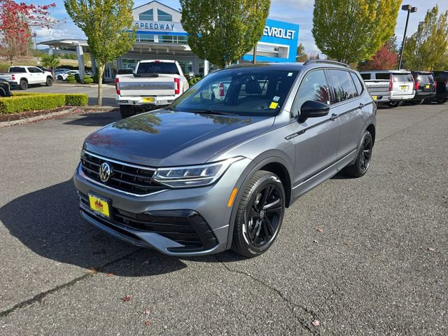 Used 2023 Volkswagen Tiguan SE R-Line