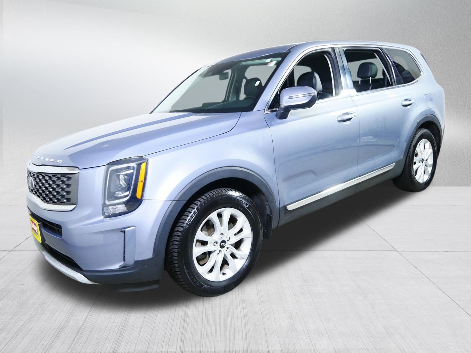 Used 2021 Kia Telluride LX AWD/4WD image 3