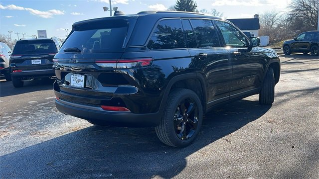 New 2026 Jeep Grand Cherokee Limited w/ Limited Altitude Package image 7