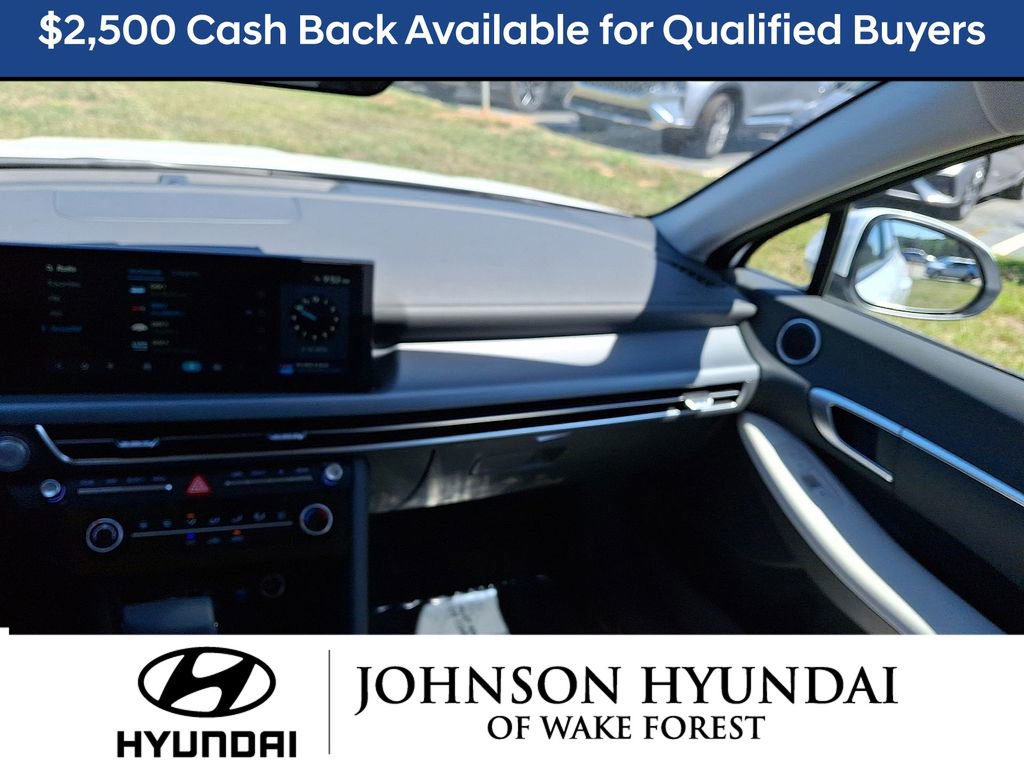 New 2026 Hyundai Sonata SE FWD image 14