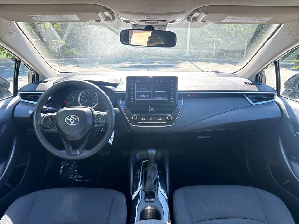 Used 2022 Toyota Corolla LE FWD image 16