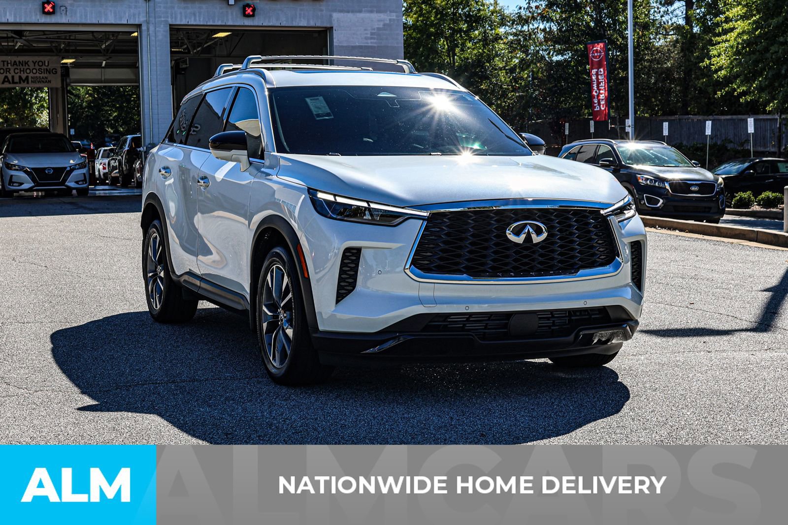 Used 2025 INFINITI QX60 Luxe w/ Cargo Package image 5