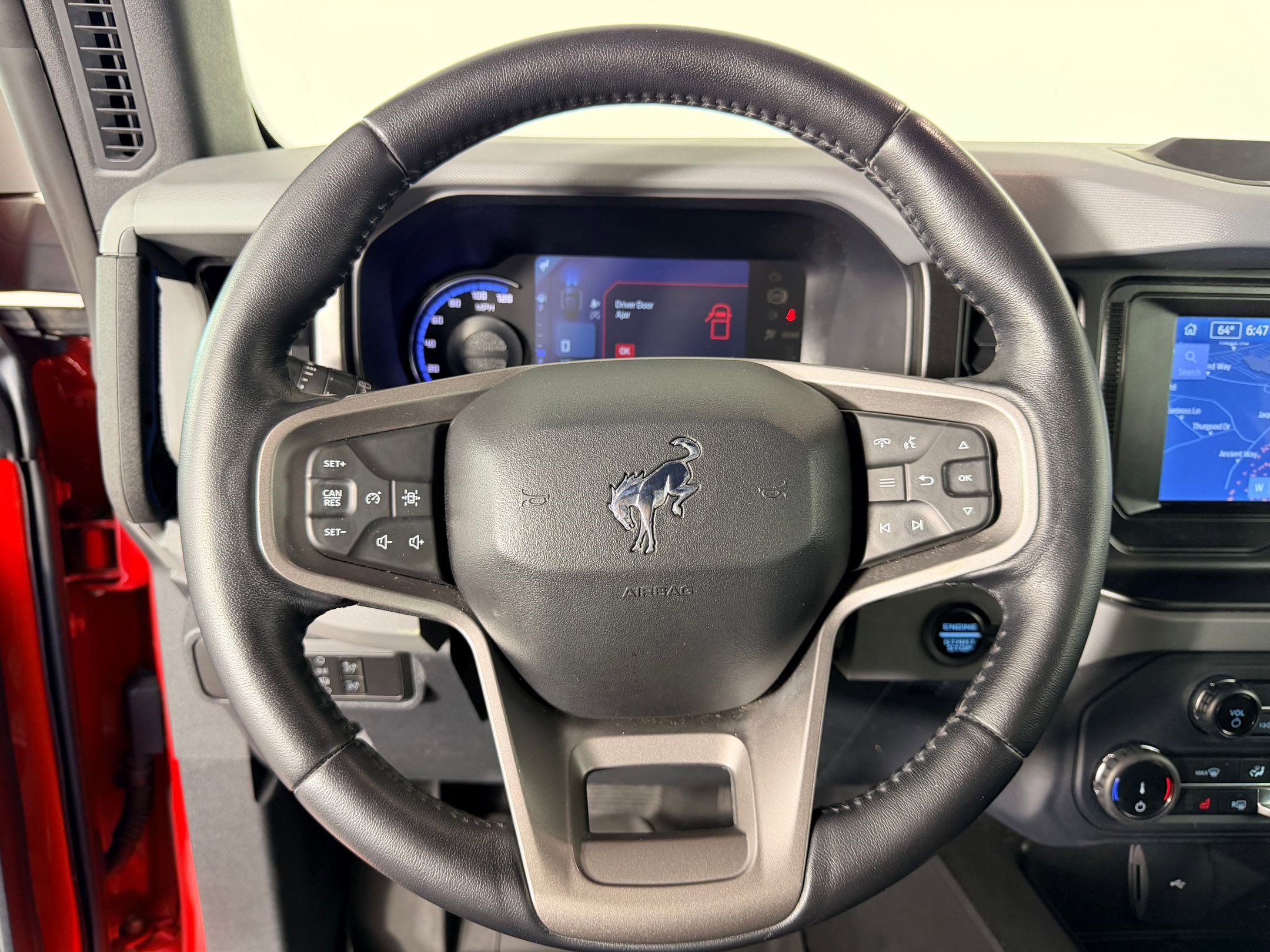Used 2022 Ford Bronco Black Diamond image 14