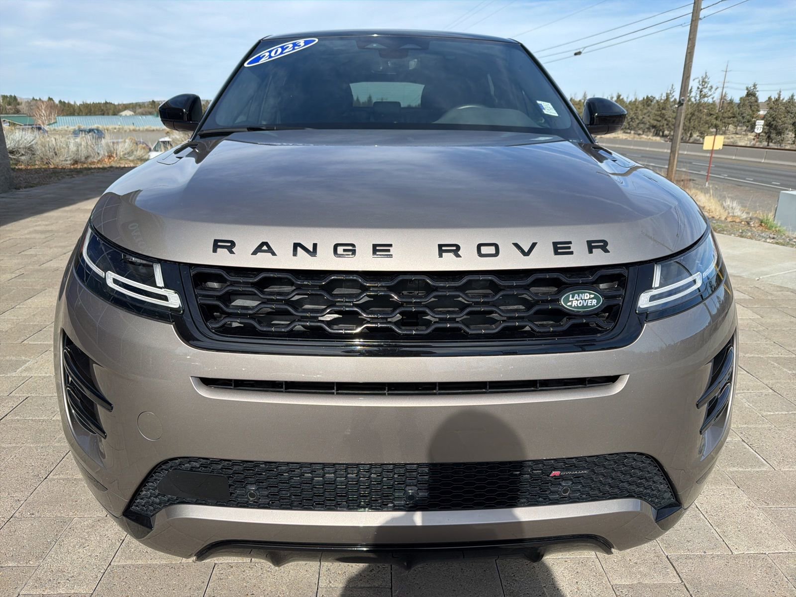 Used 2023 Land Rover Range Rover Evoque R-Dynamic SE image 5