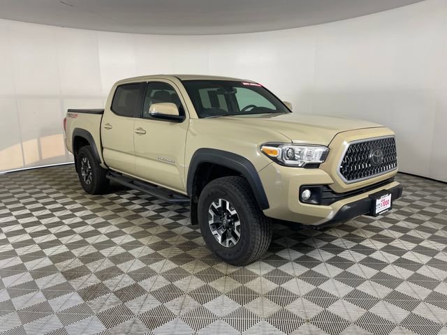 Used 2019 Toyota Tacoma TRD Off-Road AWD/4WD image 18